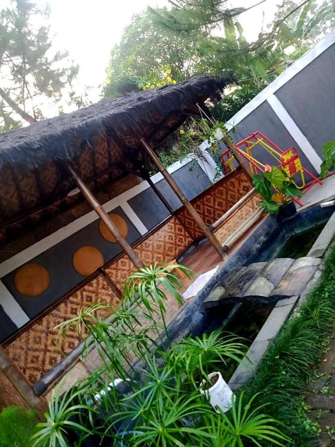 Dhanty Villa *